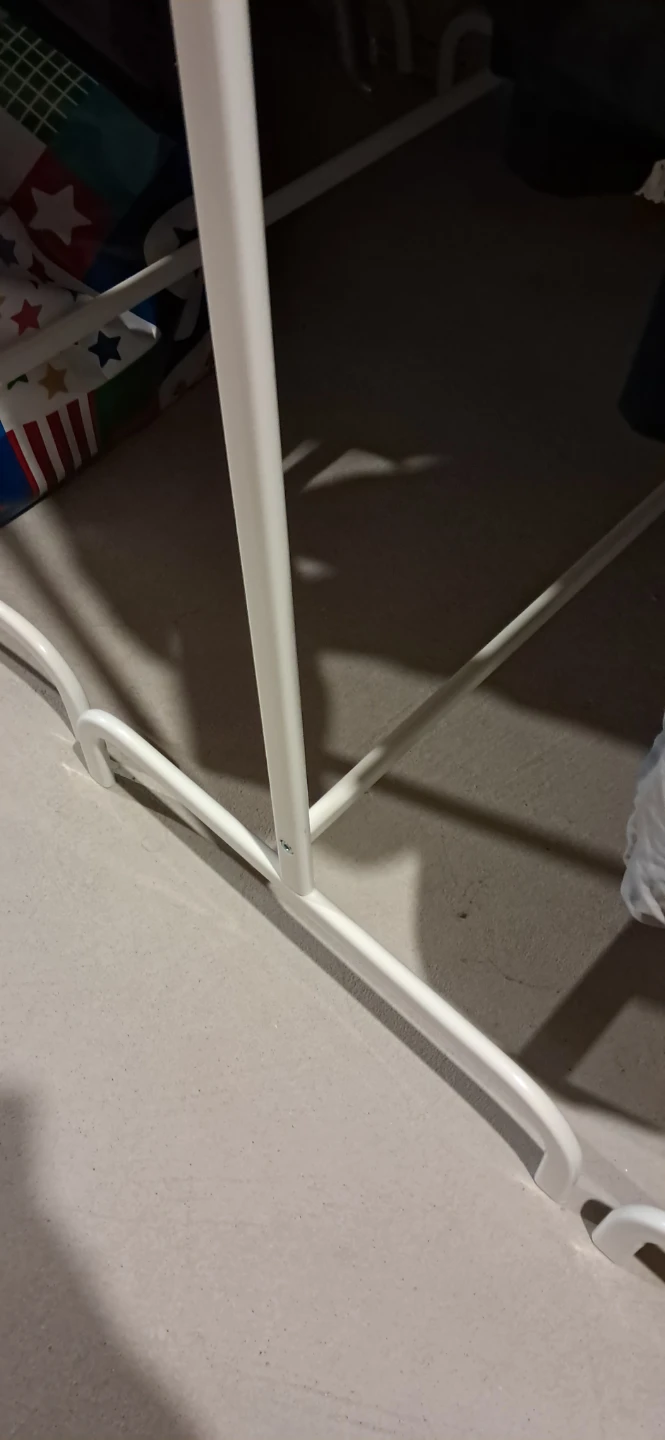 4 Clothing Racks - photo 3