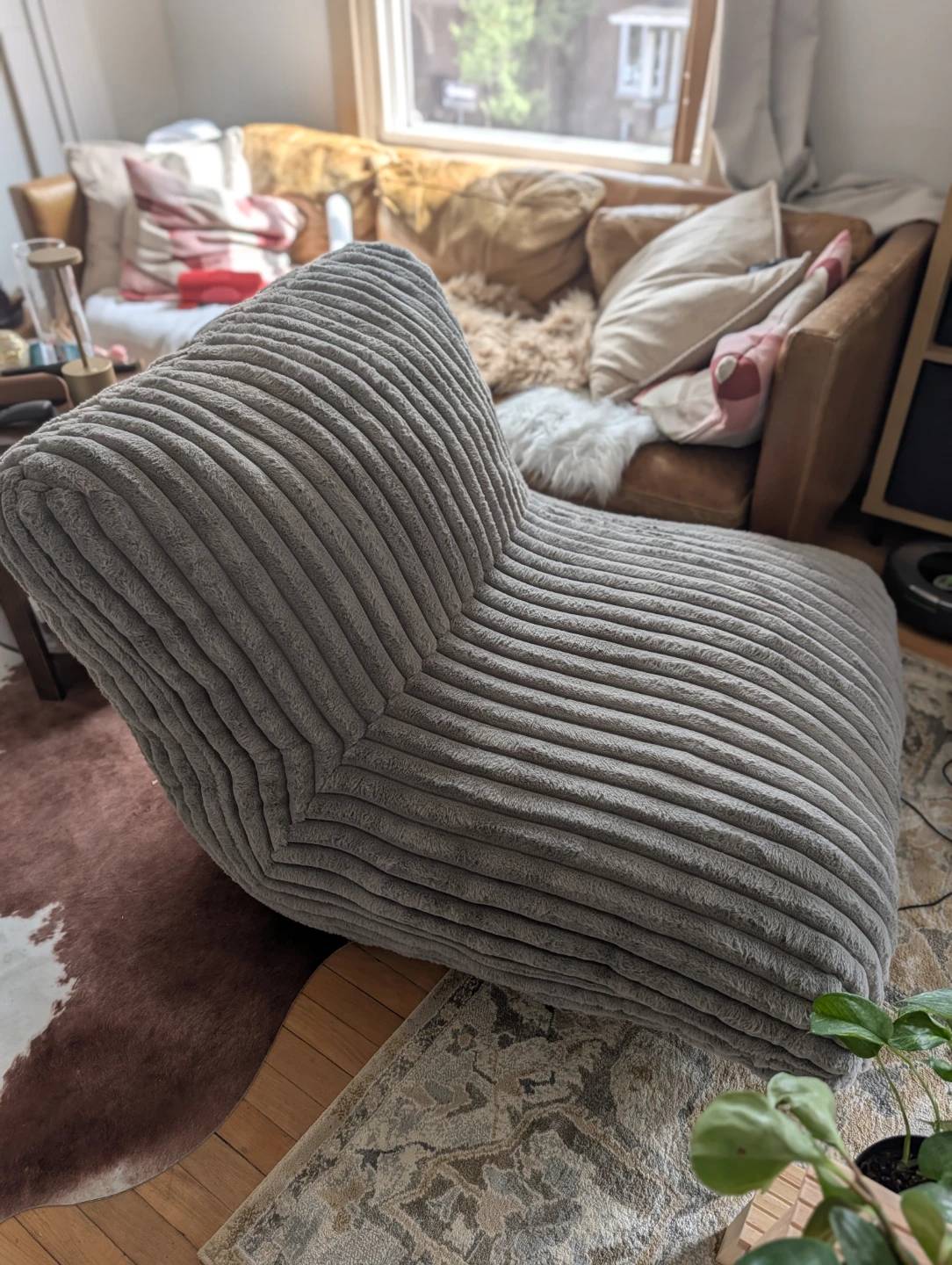 Norka Living Corduroy Lounge Chair