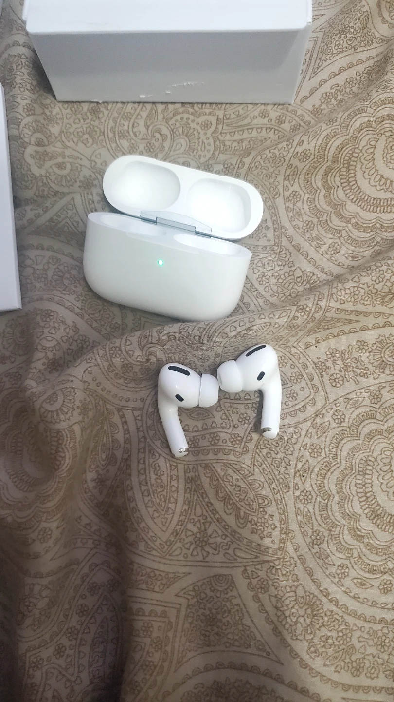 AirPods 2nd Gen - photo 5