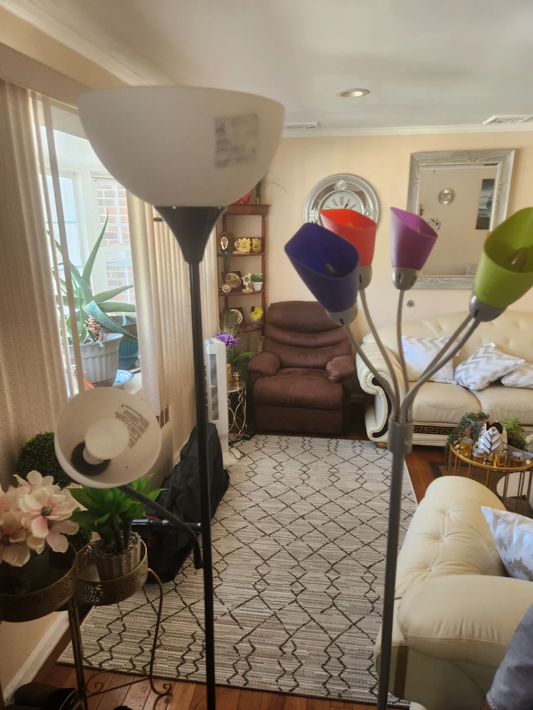 Set of  2 lamps 20$ each Multi-Head Floor Lamp with Colored - photo 4
