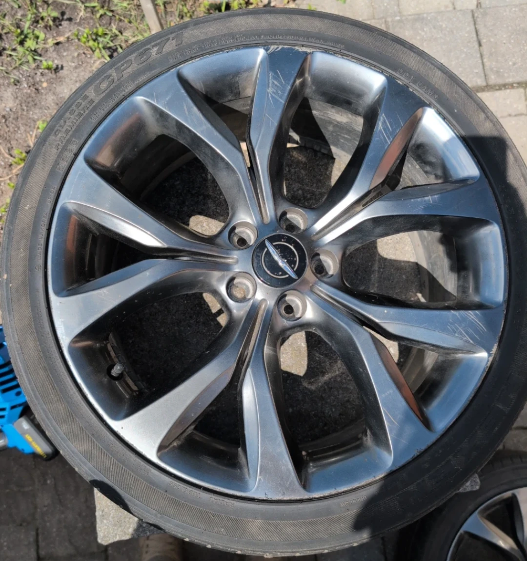 4 Used Nexen Summer Tires with Rims - photo 5