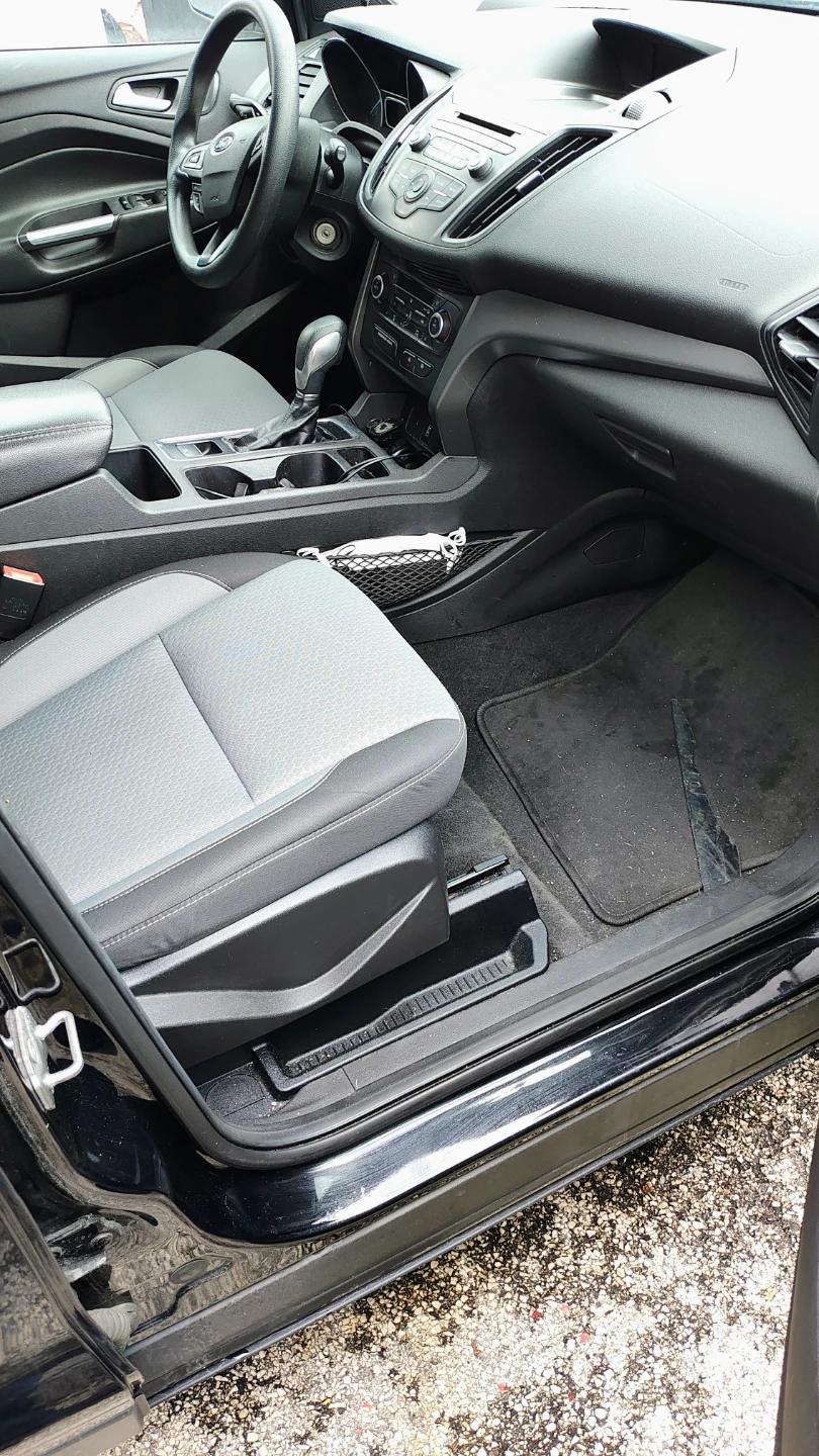 2018 Ford escape SE - photo 2
