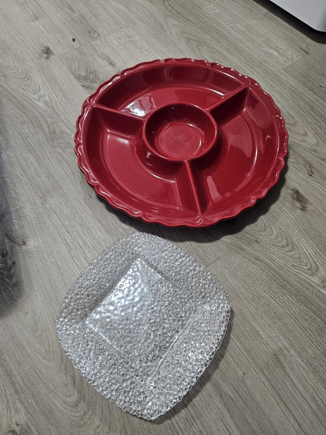 Serving Appetizer Platter / 3 Dessert Plates