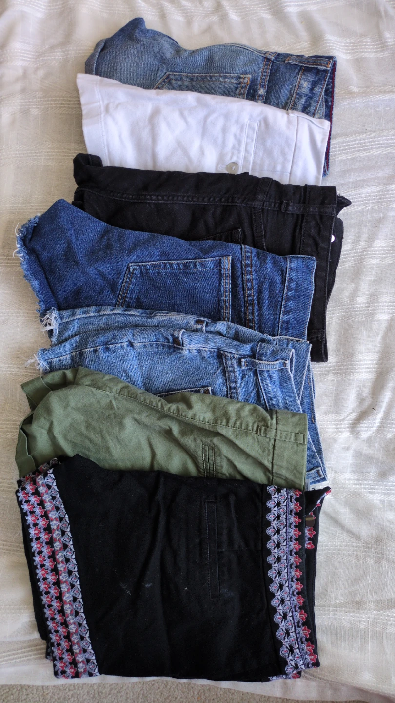 Lot of Women's Shorts 7 pairs, XS and S