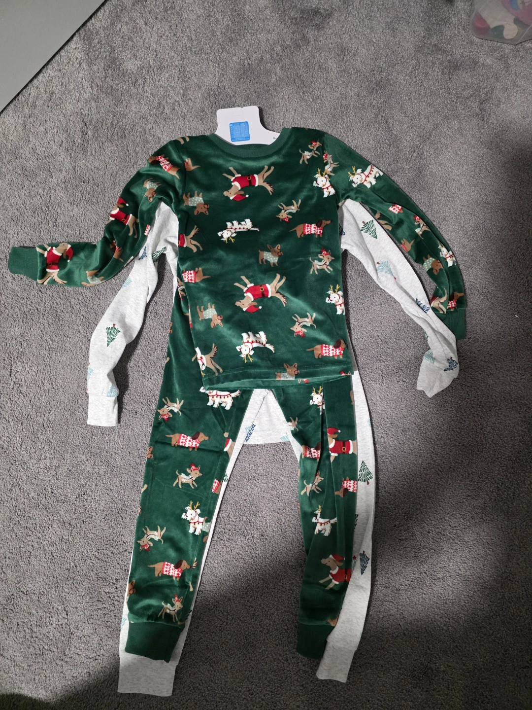 Carter's Kids Christmas Pajamas Set - Size 6