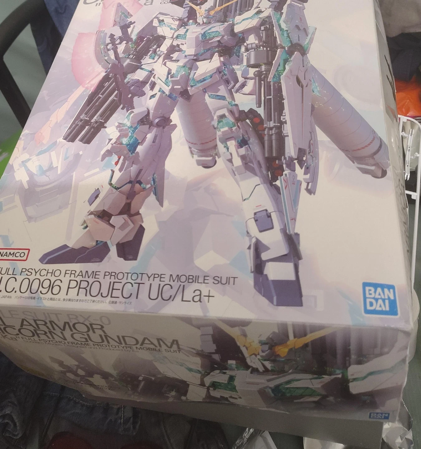 Bandai MG 1/100 Full Armor Unicorn Gundam Ver.Ka - photo 2