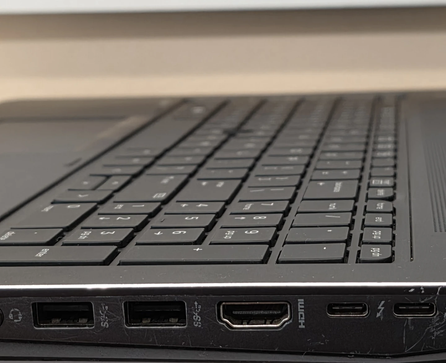 HP ZBook 15  G4 Powerful HP  Workstation - photo 5
