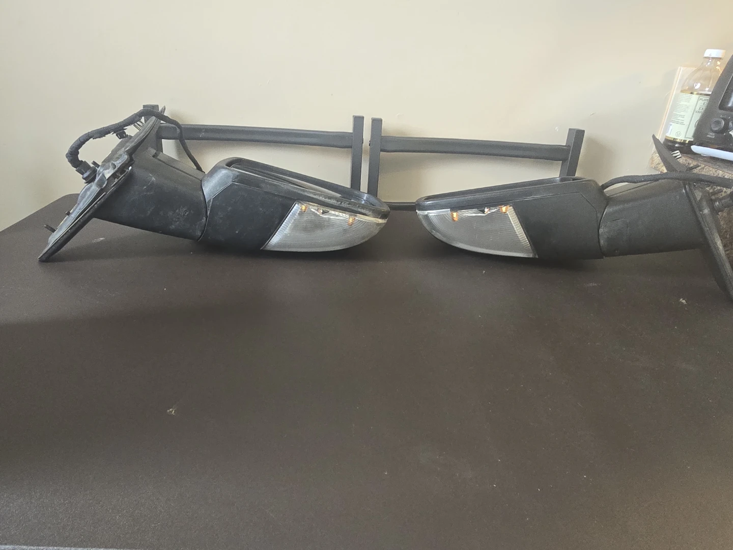 Pair of Heated Towing Side Mirrors with Signal Lights - photo 3
