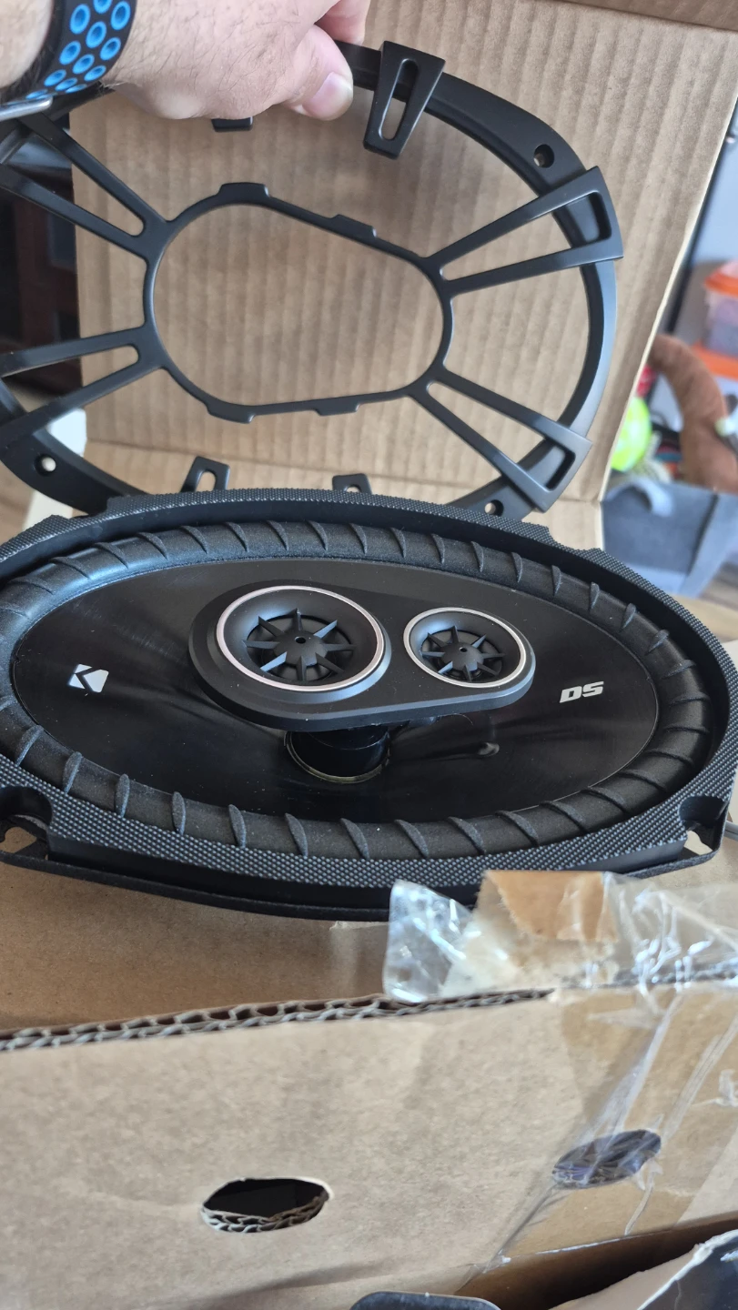 Kicker DSC6930 6x9" 3-Way Speakers NEW - photo 2