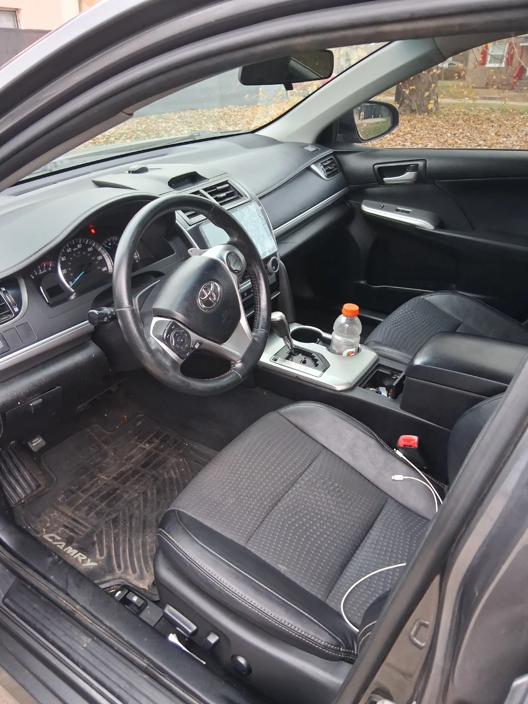 Used Toyota Camry Sedan 2013 - photo 3
