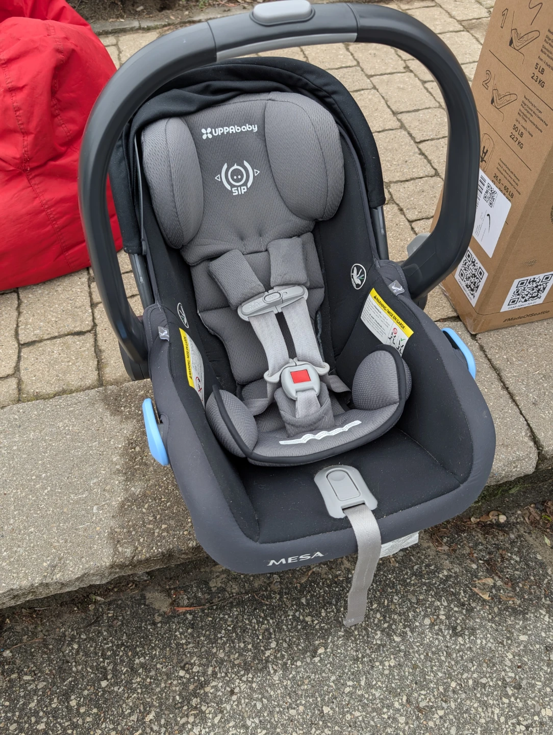 UPPAbaby MESA Infant Car Seat & Base