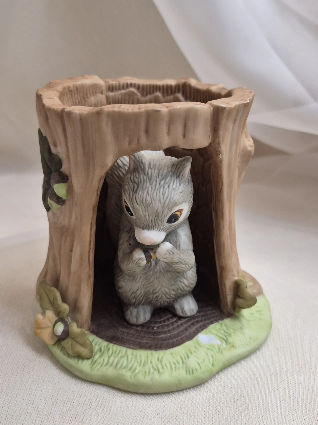 Franklin Porcelain Hand Painted 1984 Woodland Surprises - photo 2