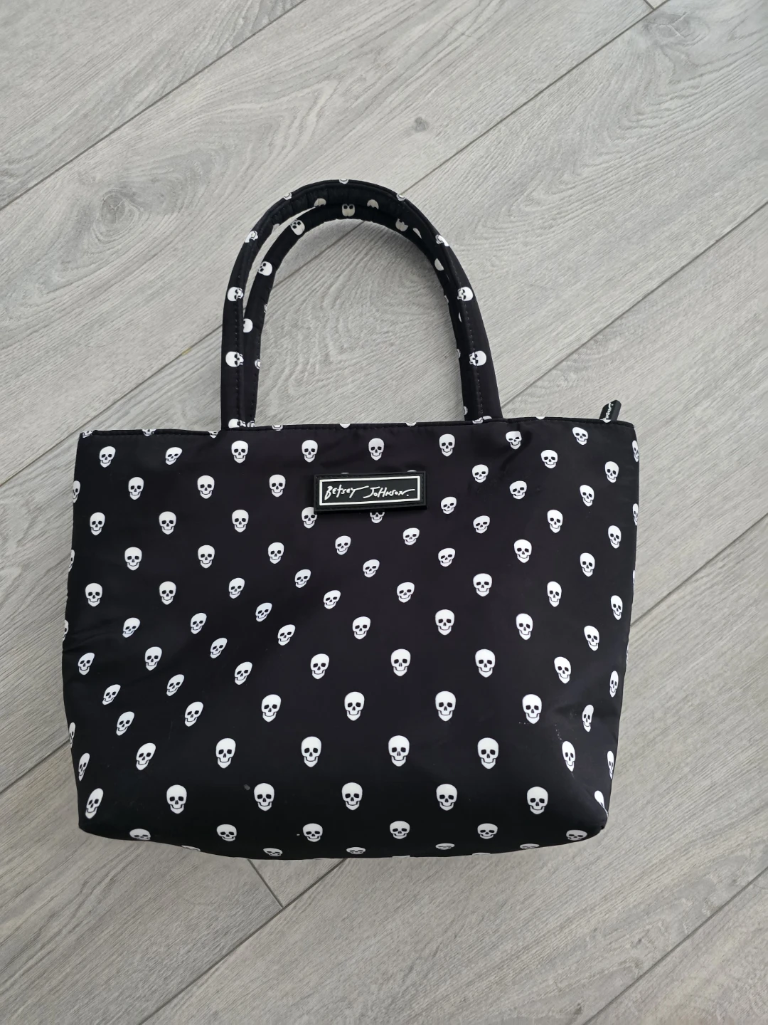 Betsy Johnson Large lunch bag
