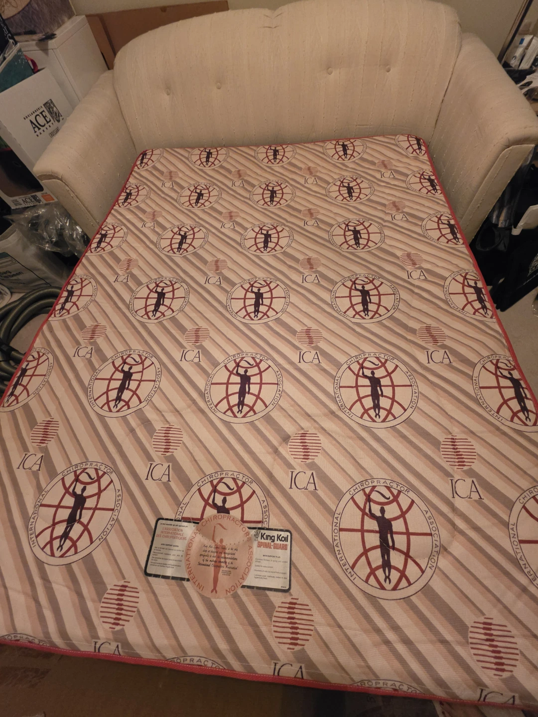 King Koil Sofa pull out to double bed - photo 3