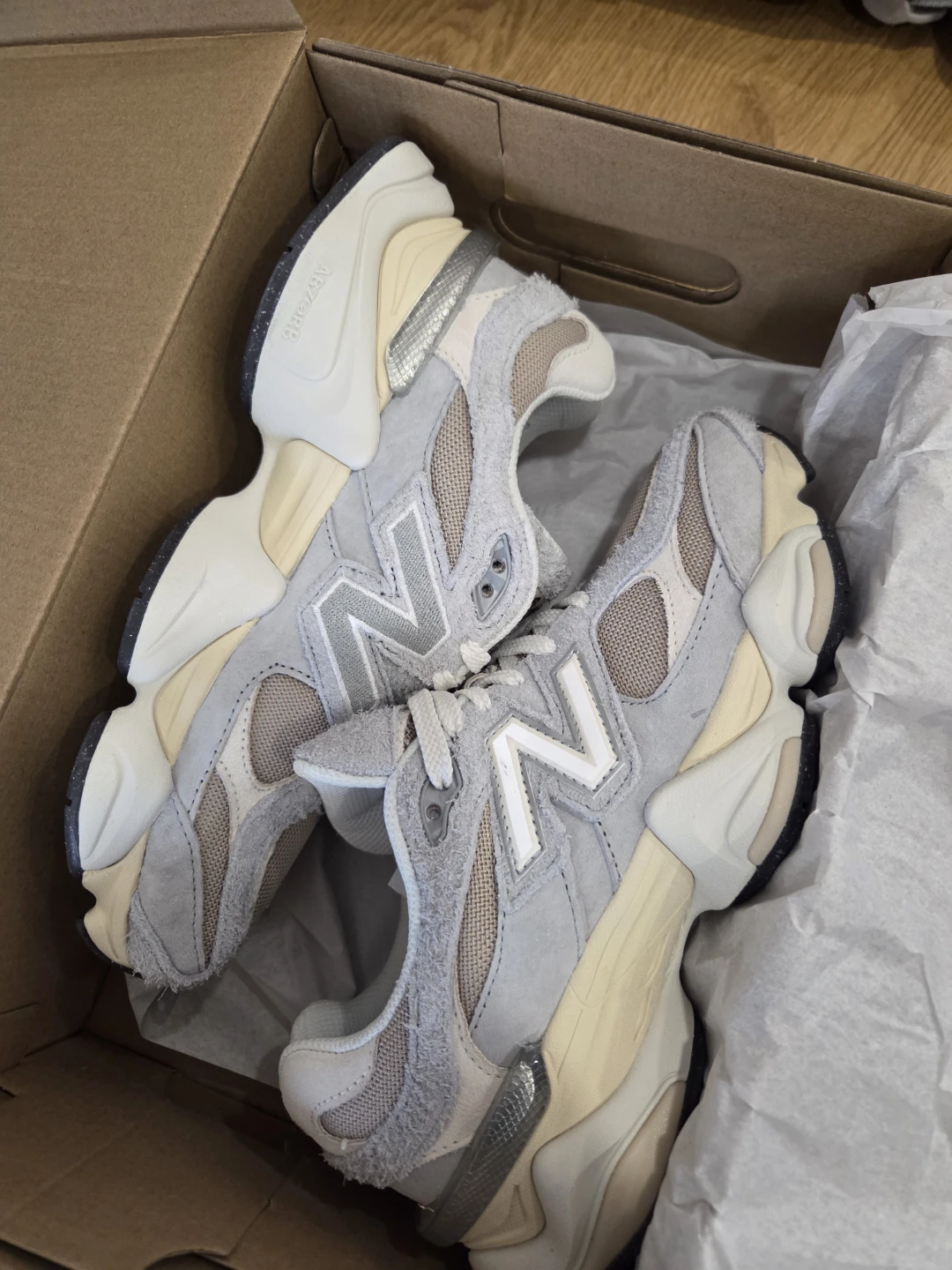 Women's New Balance 9060 Sneakers
