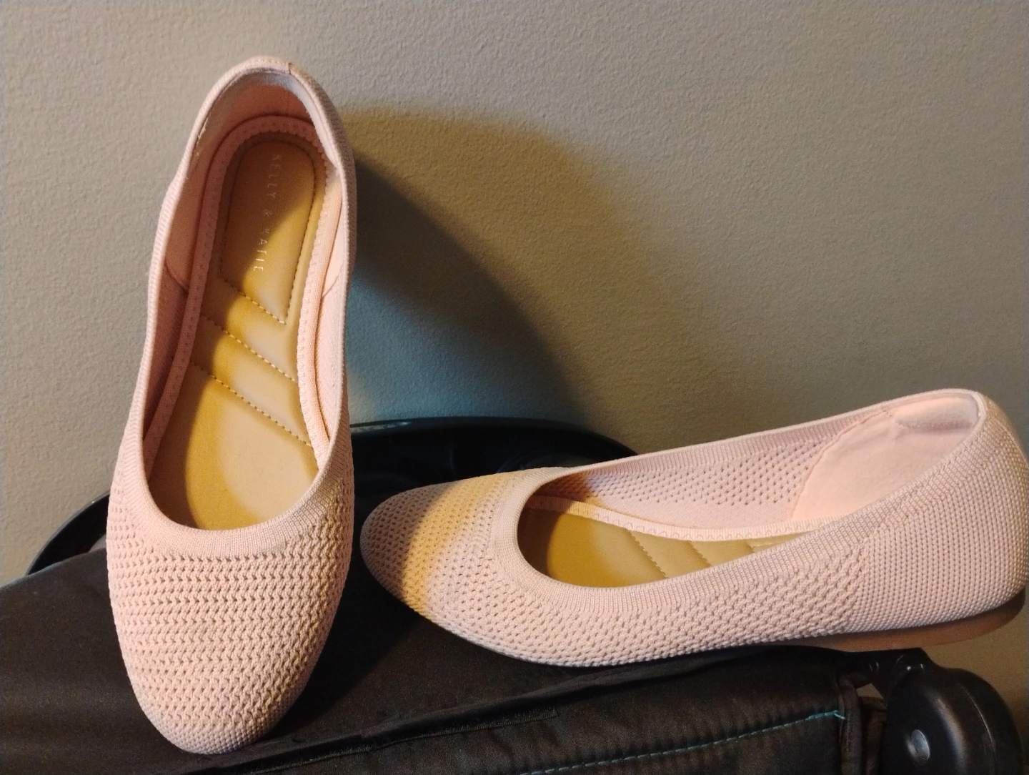 GUC Light Pink Flats, Women's 8.5