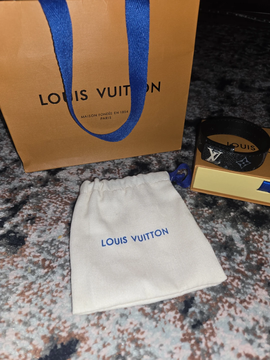 Louis Vuitton Bracelet + trades