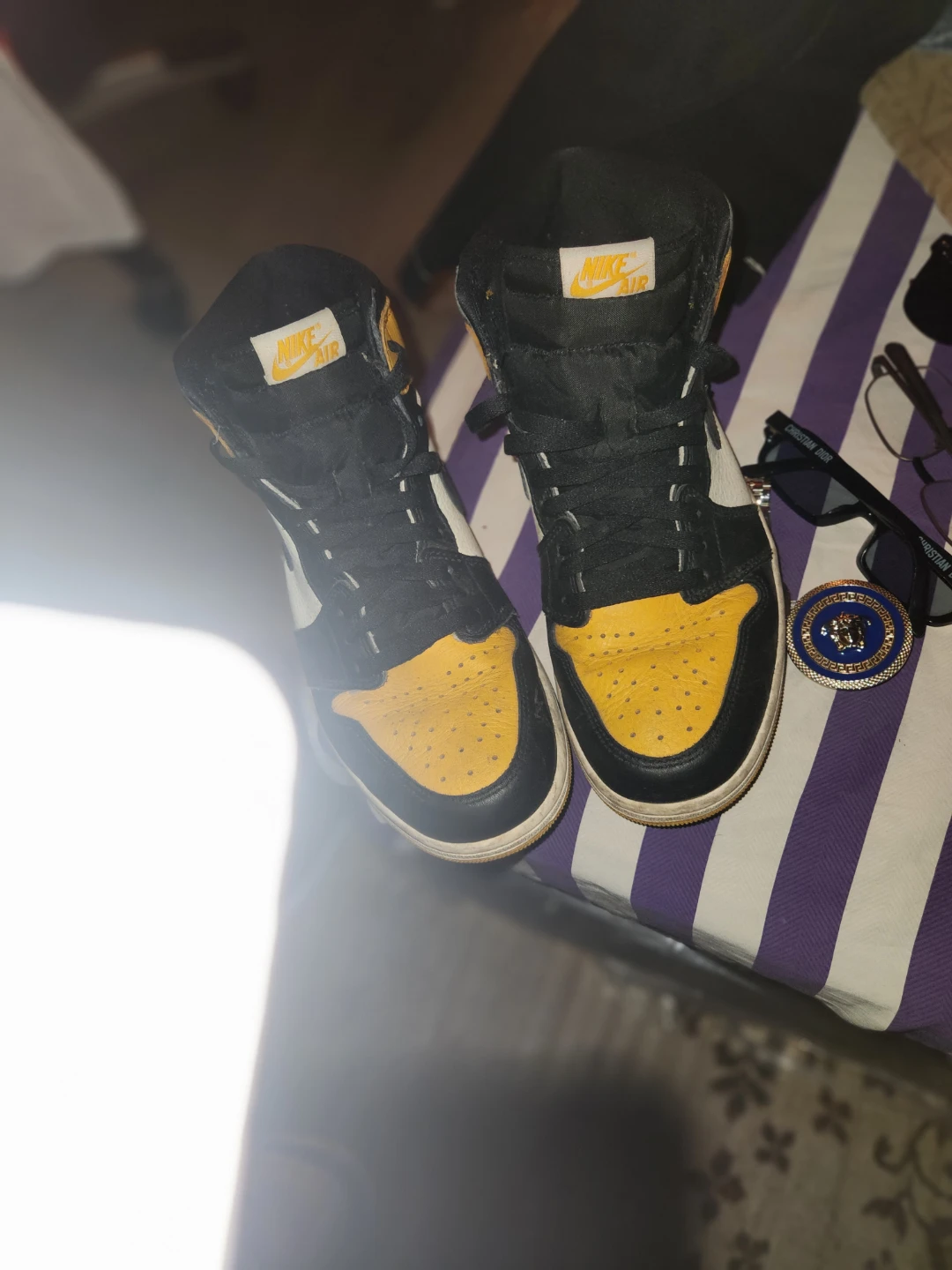 Air Jordan 1 High OG Taxi - photo 4