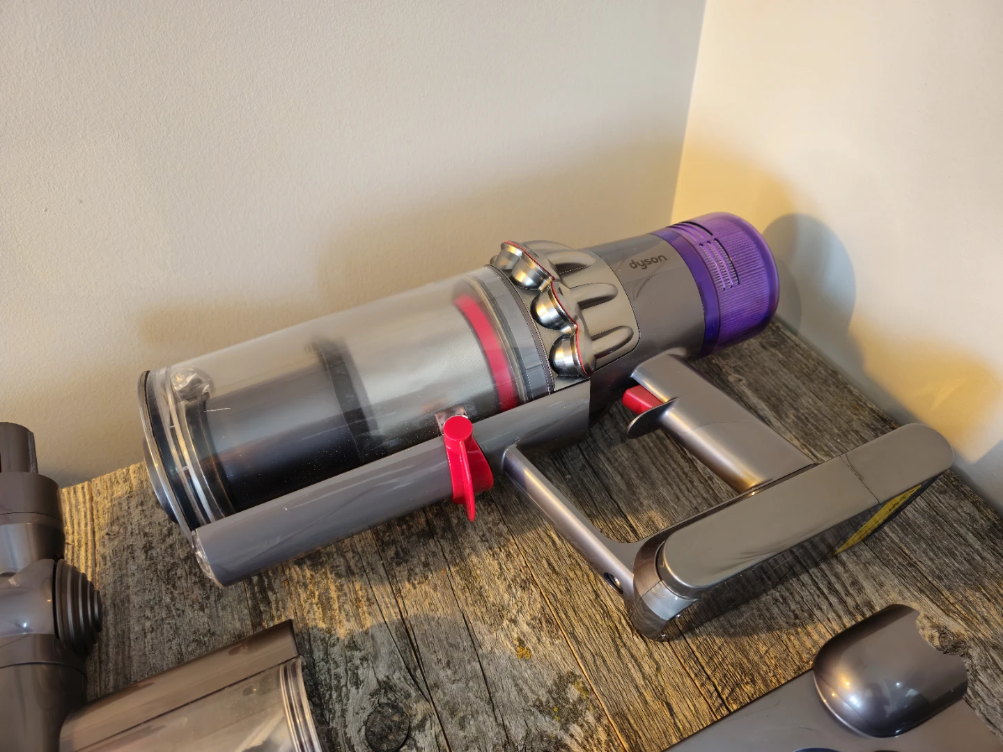 Dyson V11 Absolute Cordless Vacuum Cleaner - photo 3