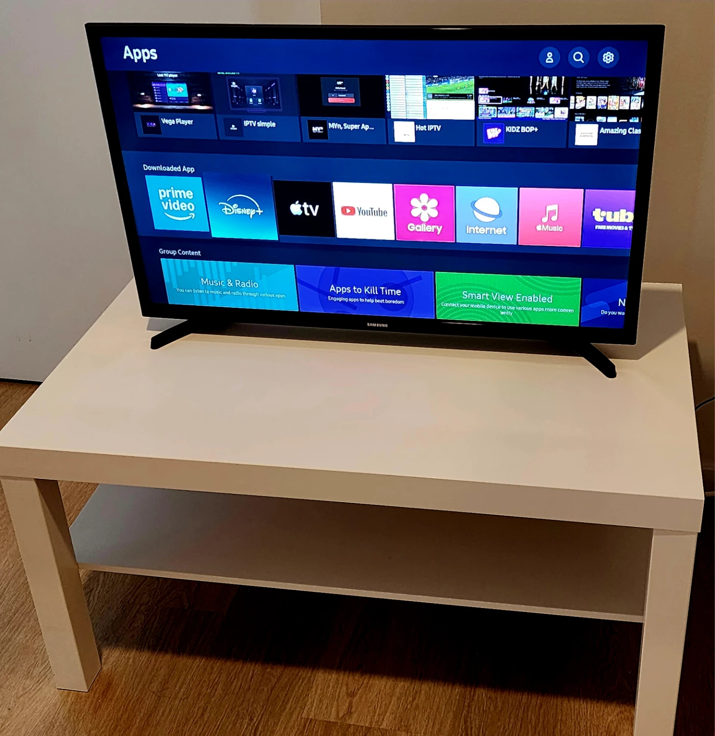 Samsung HD Smart TV 32 inch - photo 2
