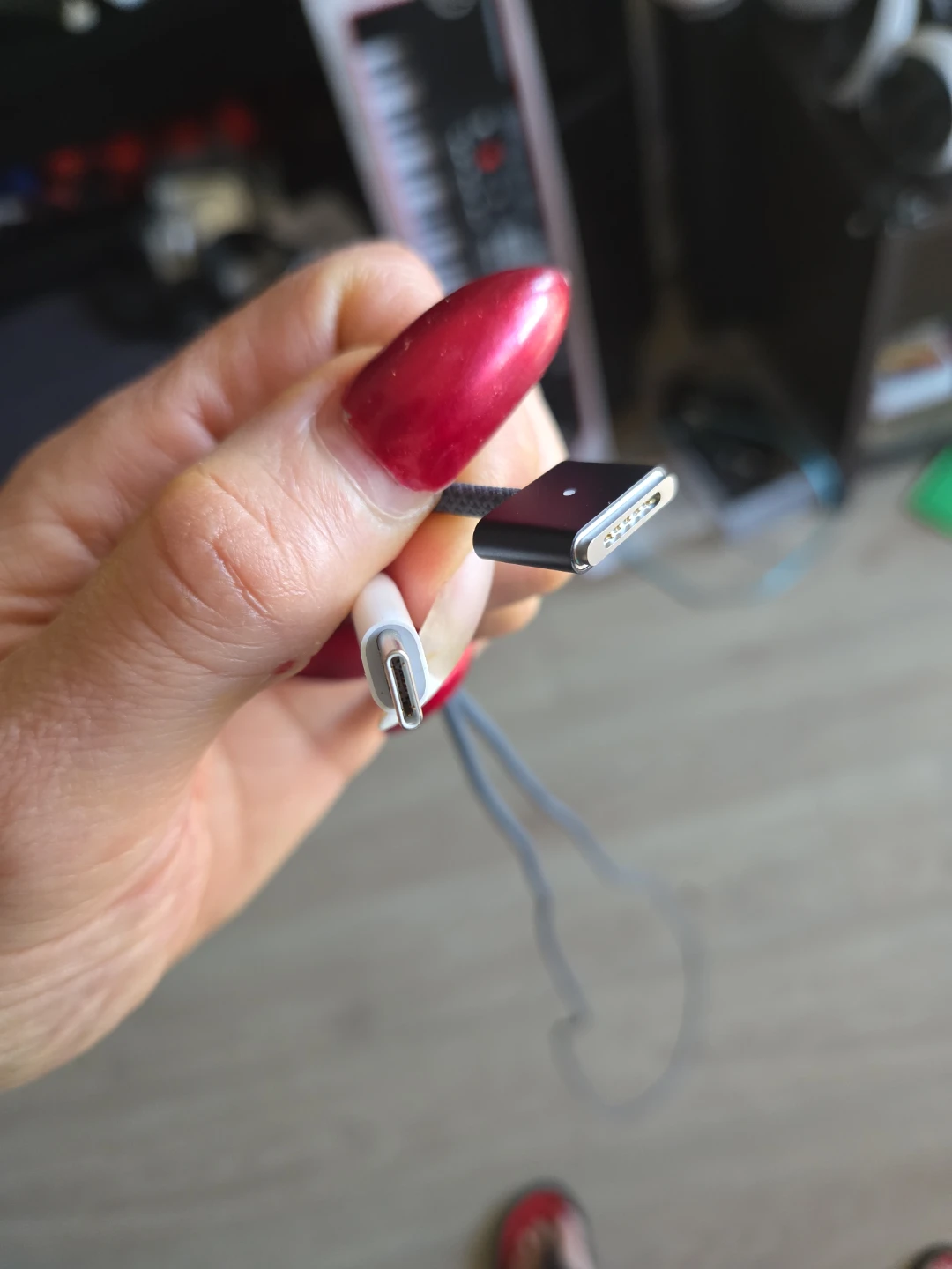 8ft USB-C to MagSafe 3 Charging Cable