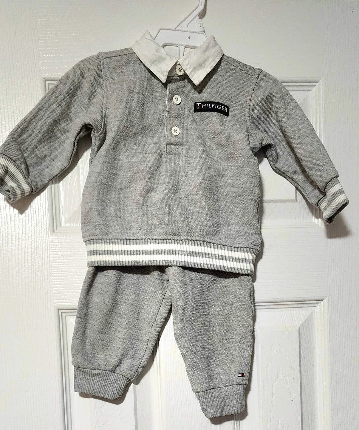 Tommy Hilfiger Baby Boys Gray Sweatshirt & Pants Set 6-9M