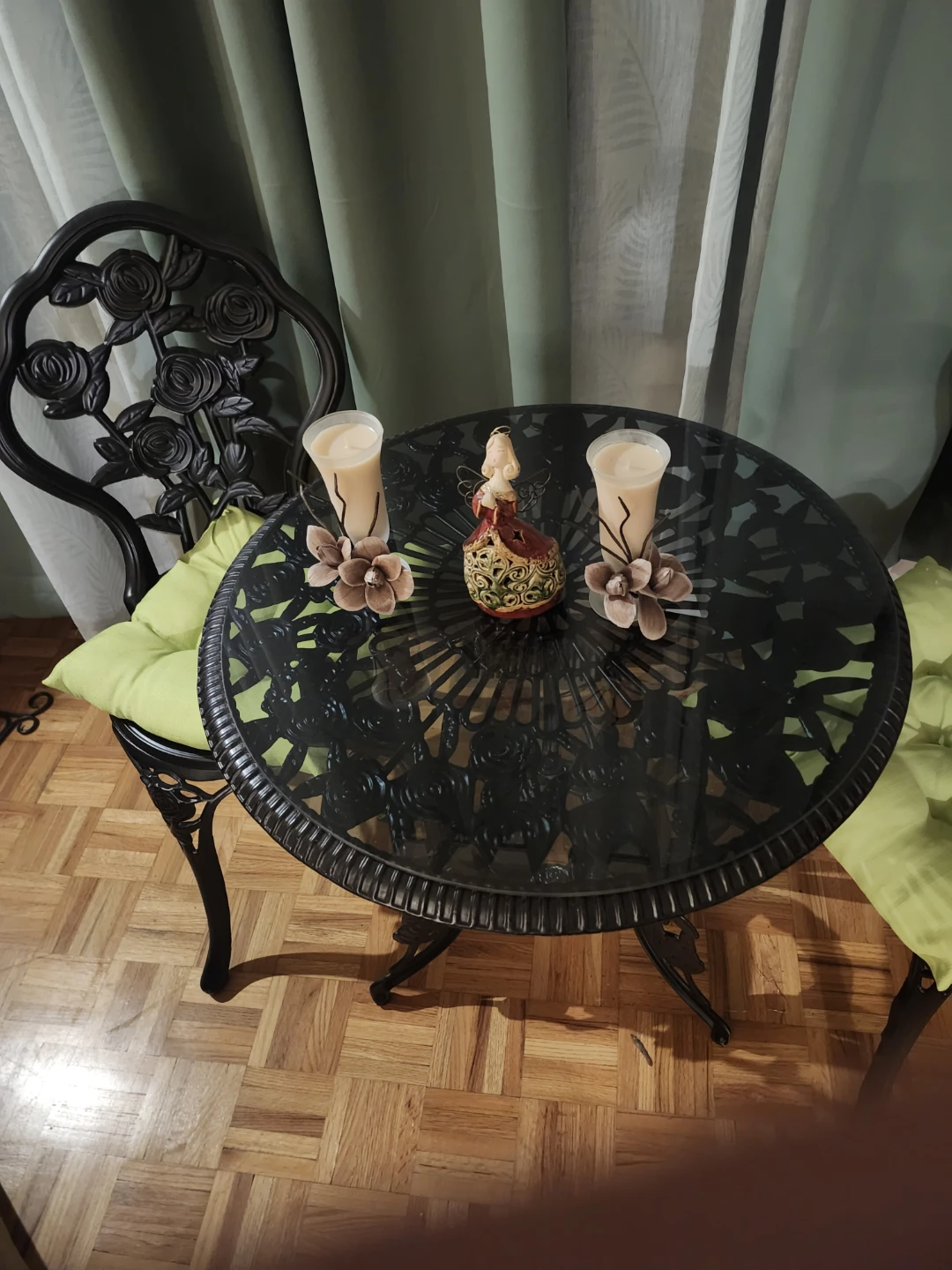 Black Metal Rose Design Patio Table