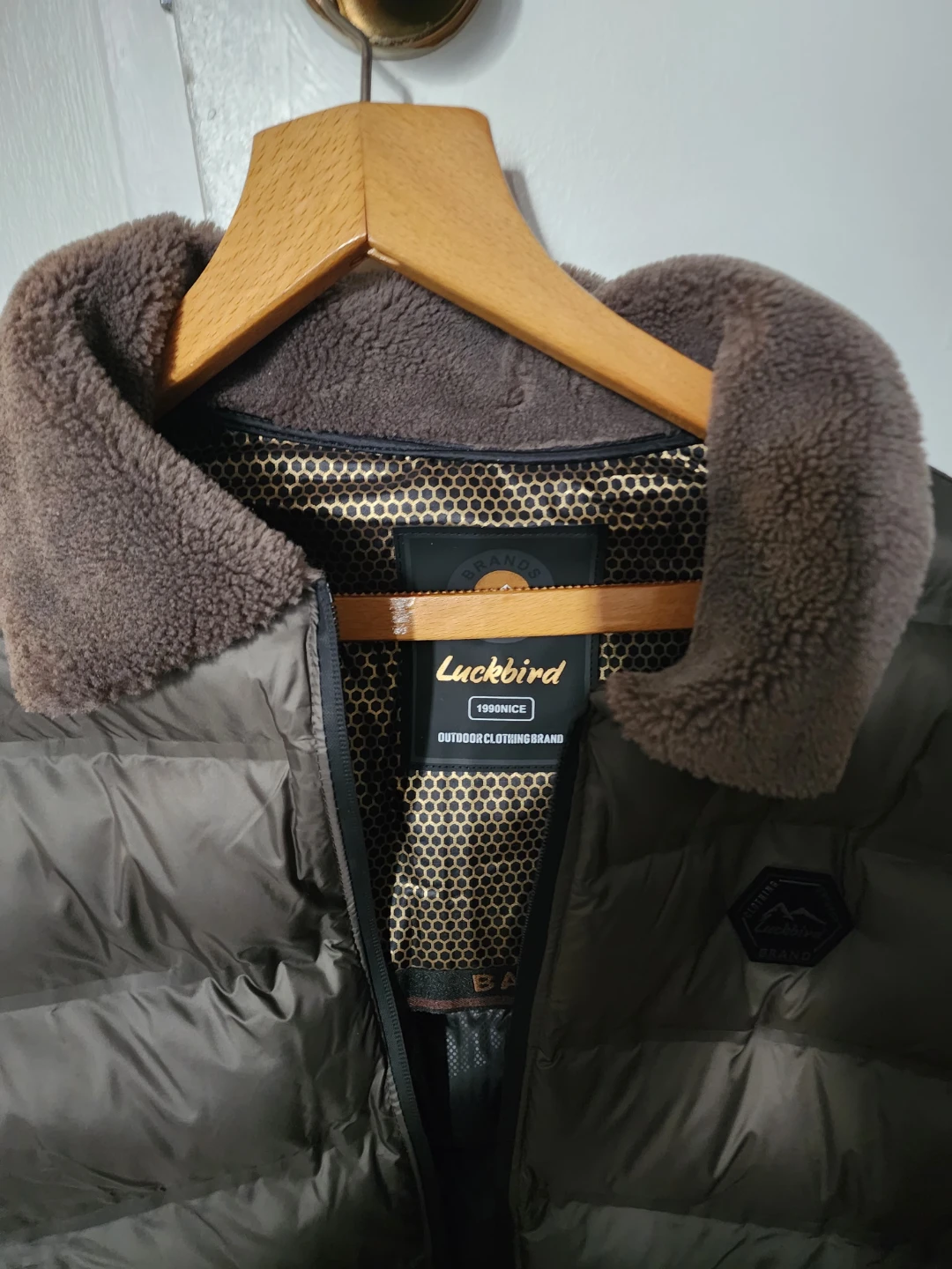 Brand new Luckbird Puffer Jacket with Sherpa Collar - photo 4