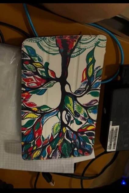 LG Tablet with Folio Case - photo 2