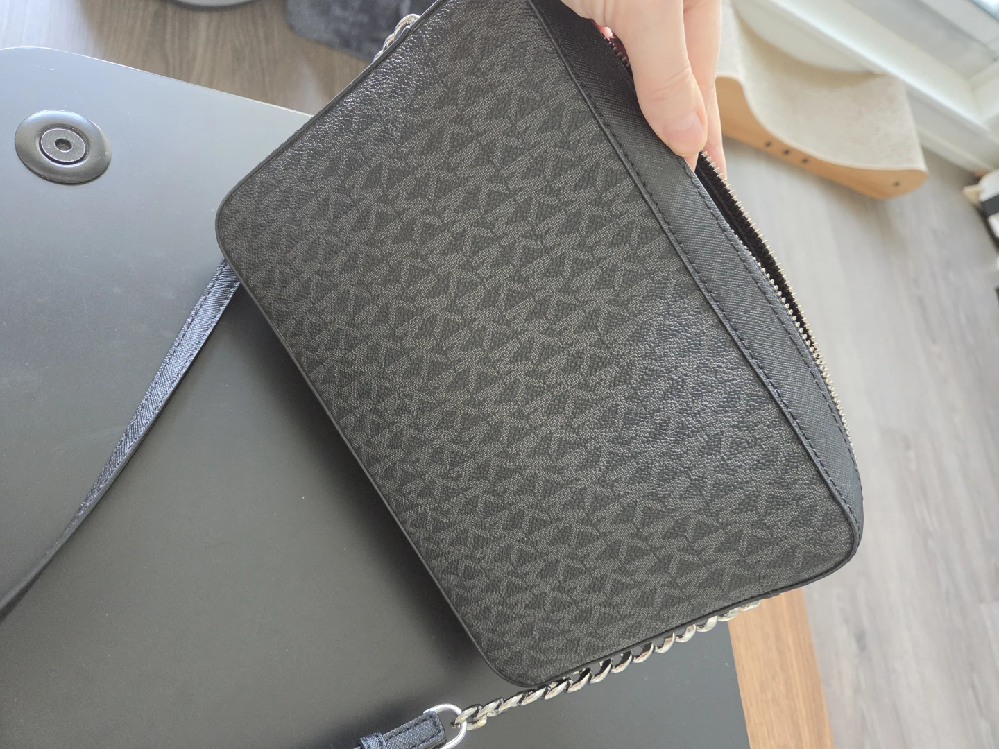 Michael Kors MK Signature Shoulder Bag - photo 3