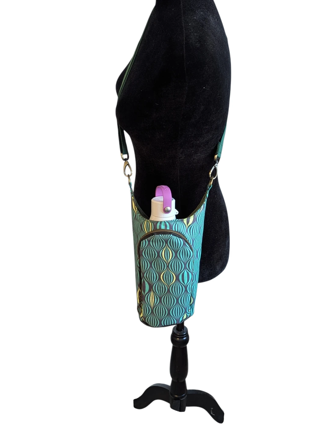 Light the way water bottle bag