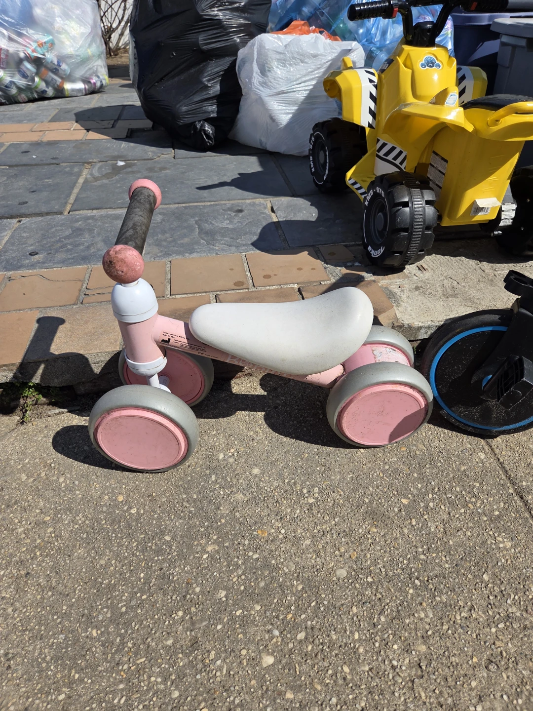 Pink & White 3-Wheel Toddler Balance Bike - photo 2