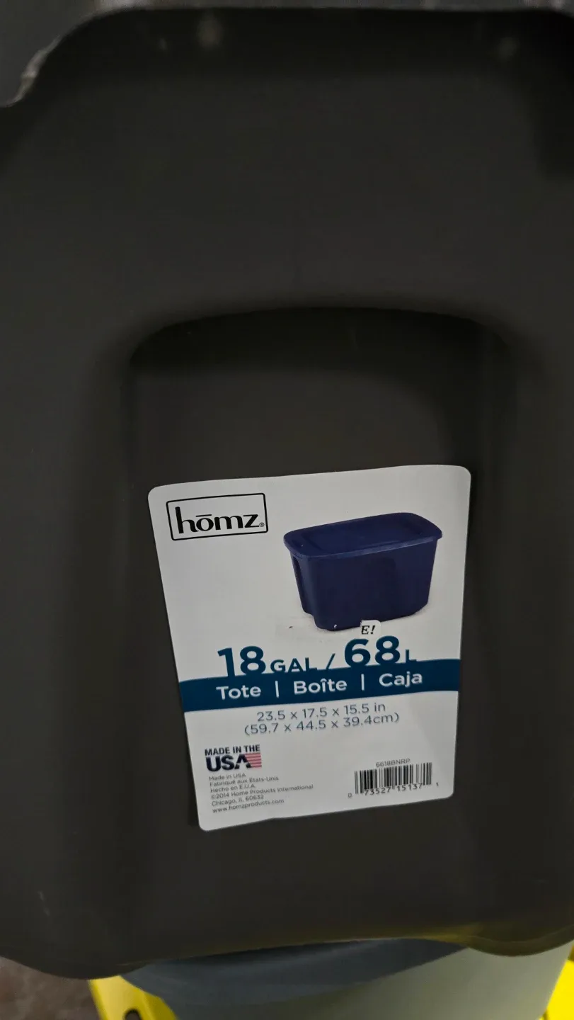 18 Gallon plastic Totes - photo 2