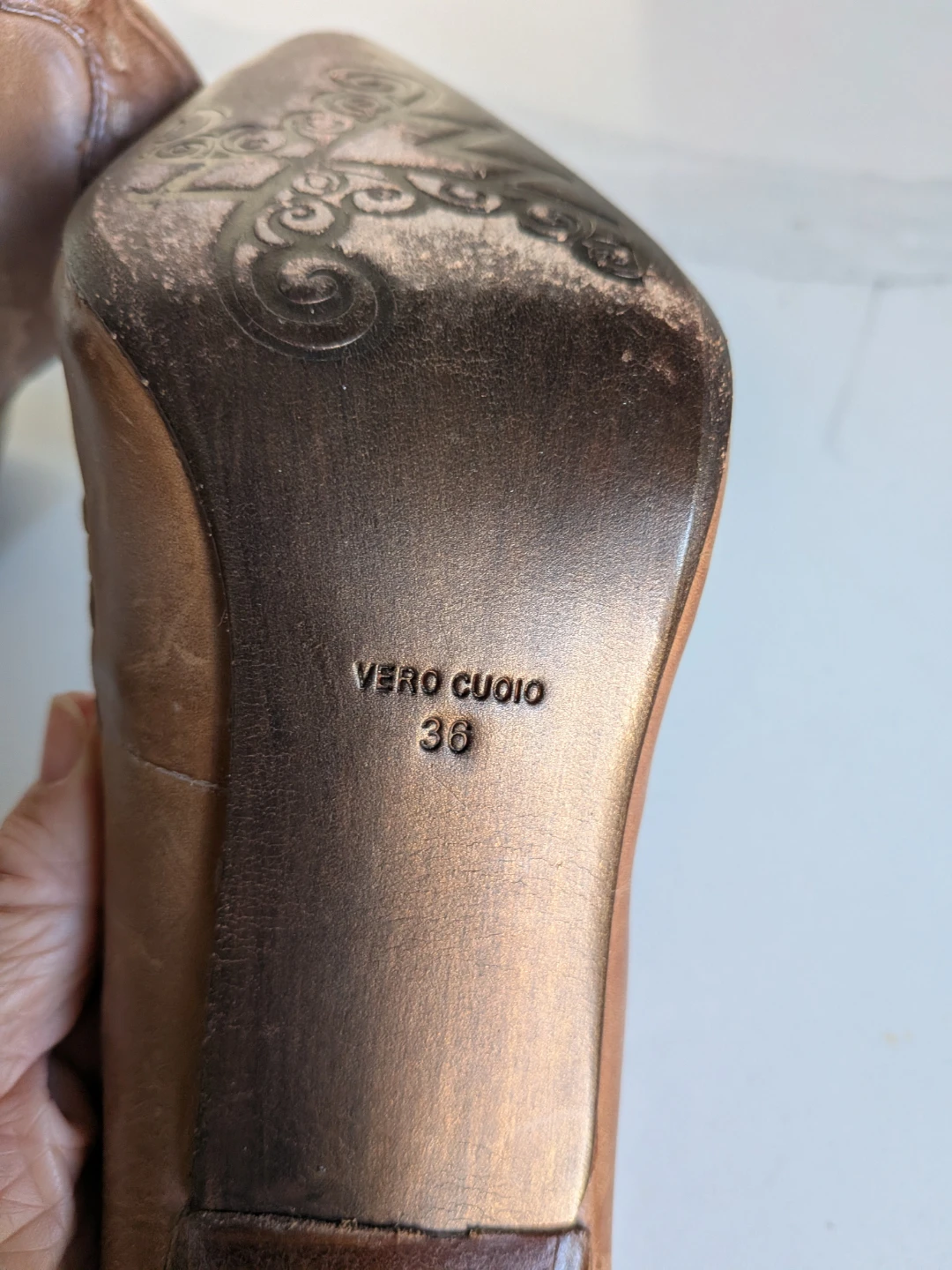 🌱Modern Vintage Brown Leather Pumps Size 36 - photo 5