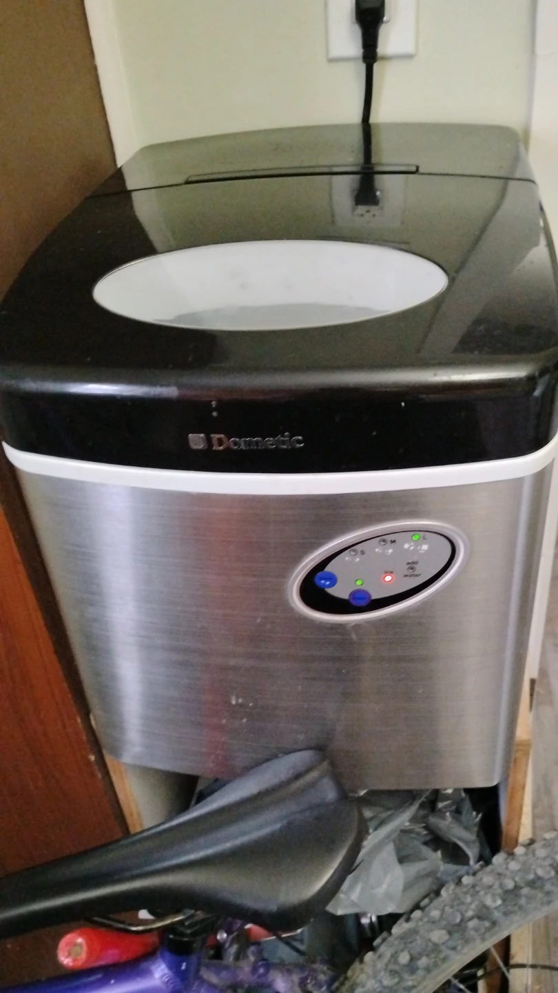 Dometic Portable Ice Maker
