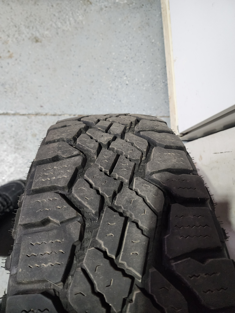 Goodyear Wrangler All-Terrain Truck Tire 265/70R17 - photo 4