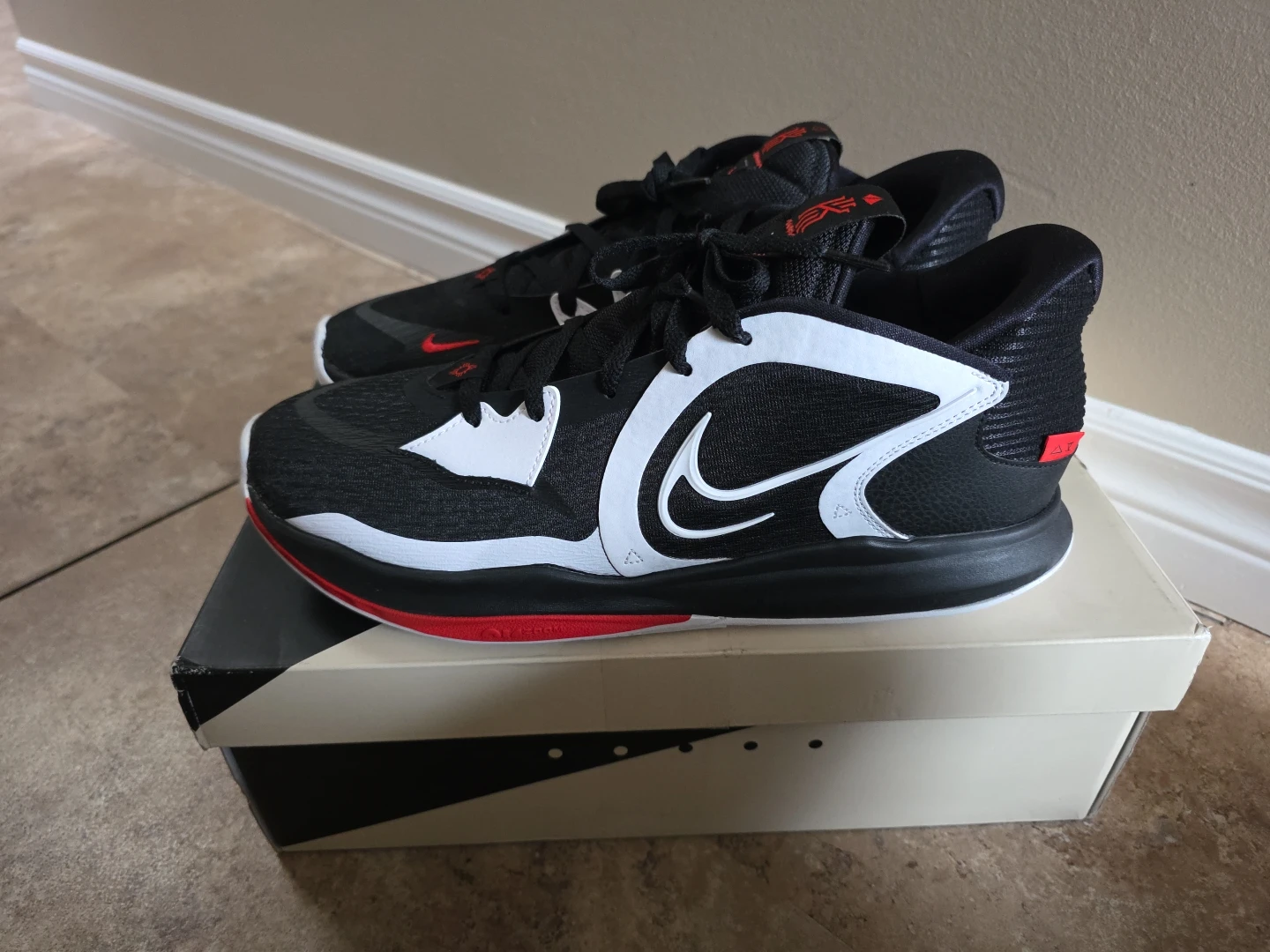 Nike Kyrie Low 5 Basketball Shoes - photo 2