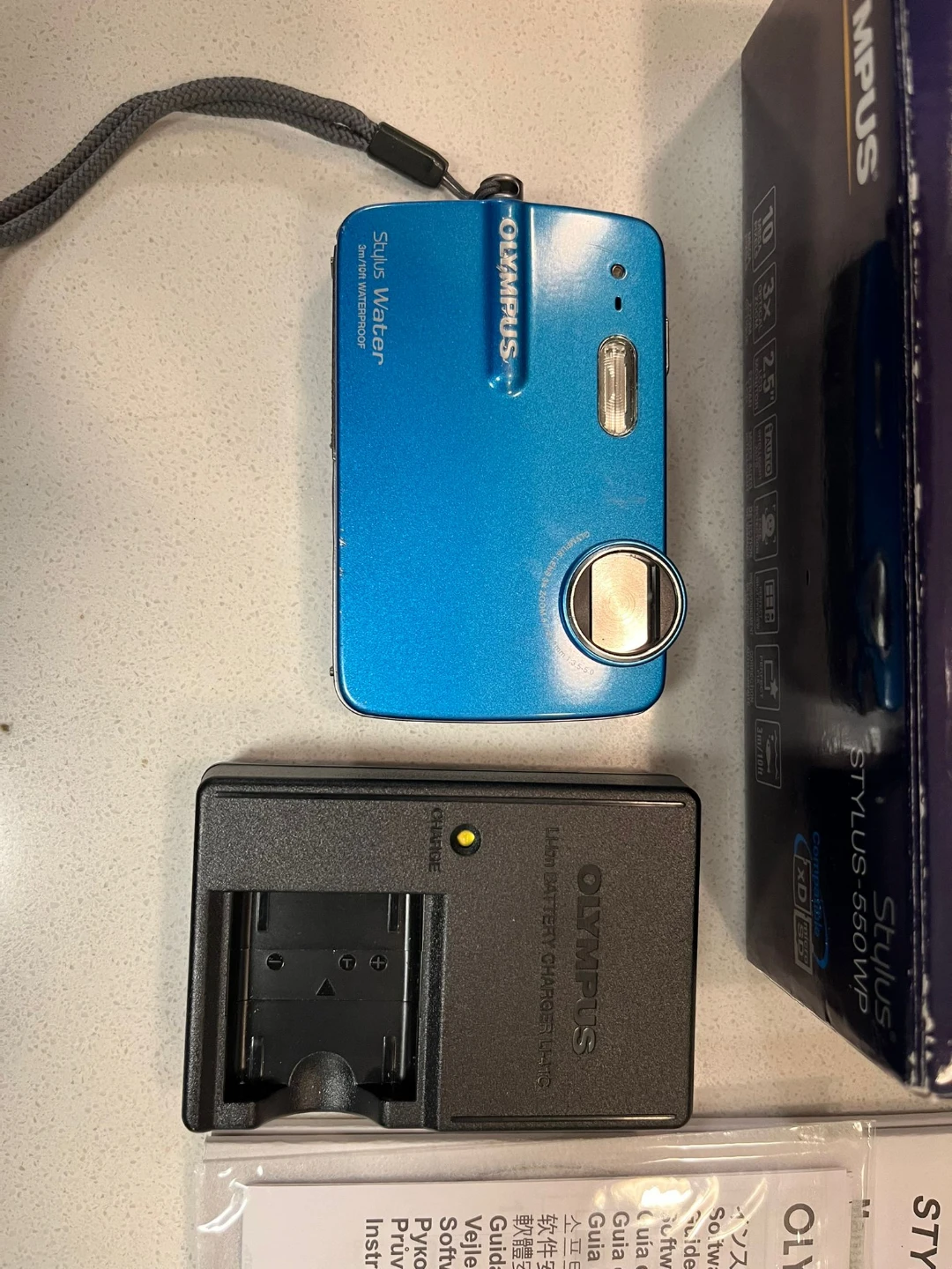 Olympus Stylus 550WP Digital Camera (Blue) - photo 5