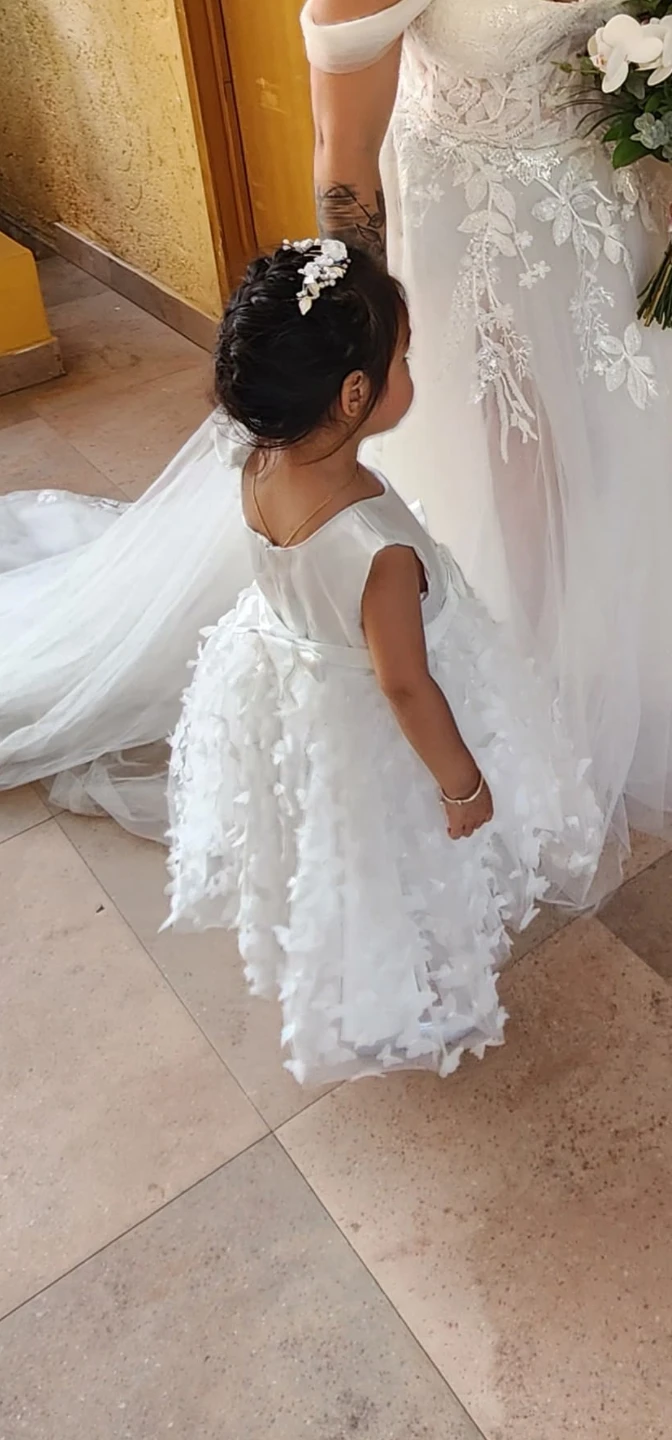 White Toddler Dress with Butterfly Appliqués - Size 120 fits 3T - photo 5