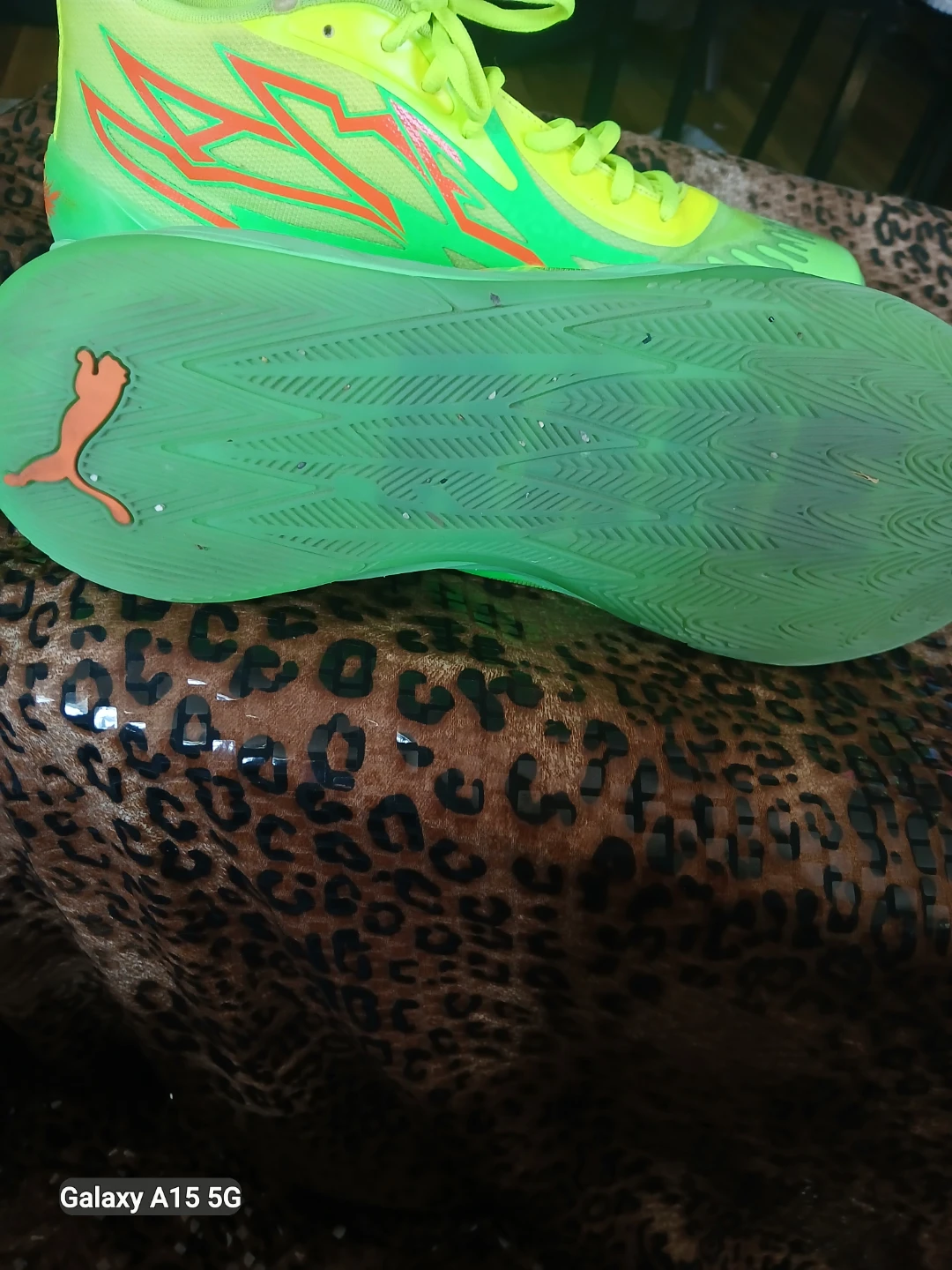 Puma MB.01 Basketball Shoes "Lights Out" Neon Green Men's Size 9 - photo 2