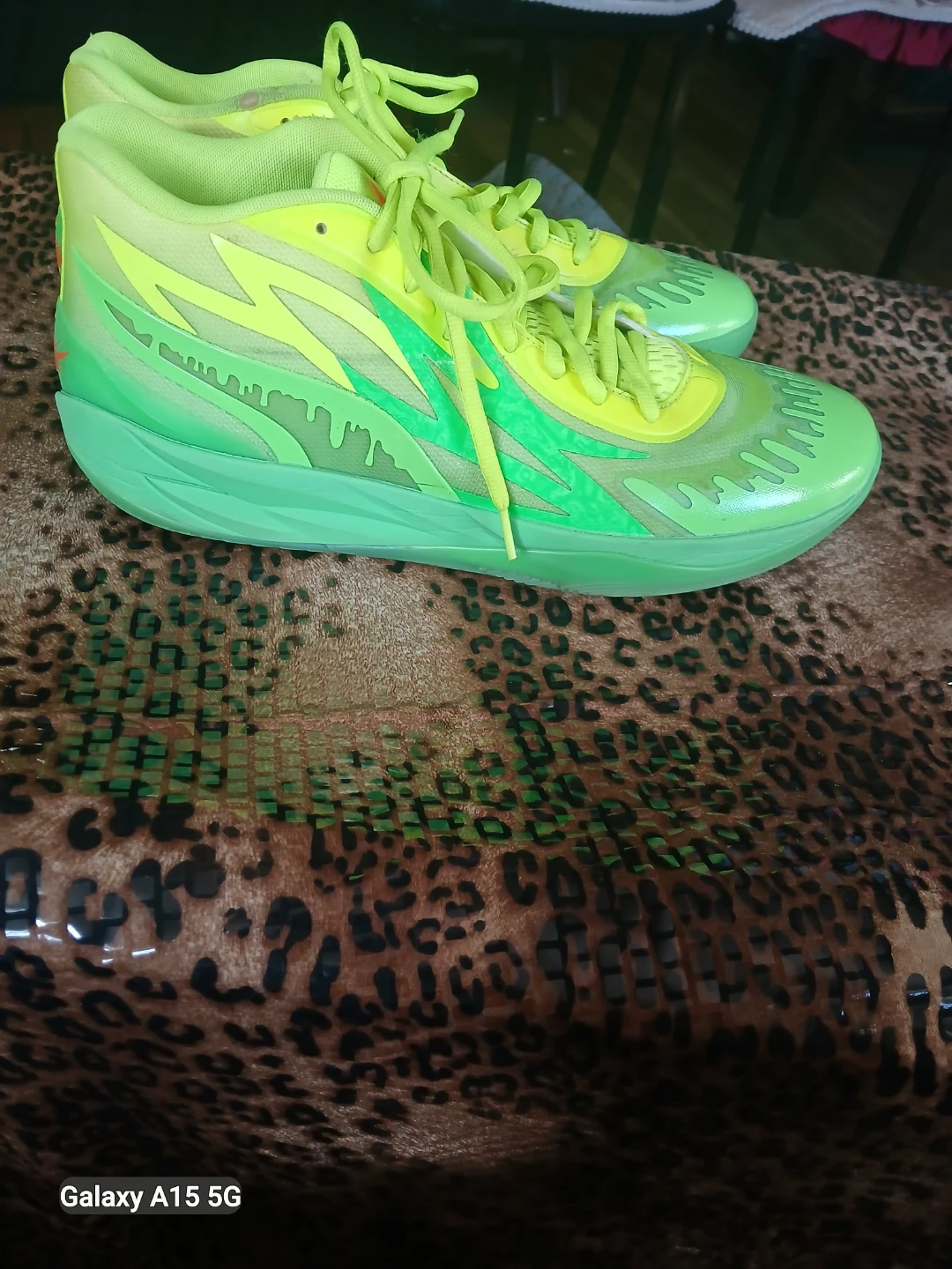 Puma MB.01 Basketball Shoes "Lights Out" Neon Green Men's Size 9 - photo 3