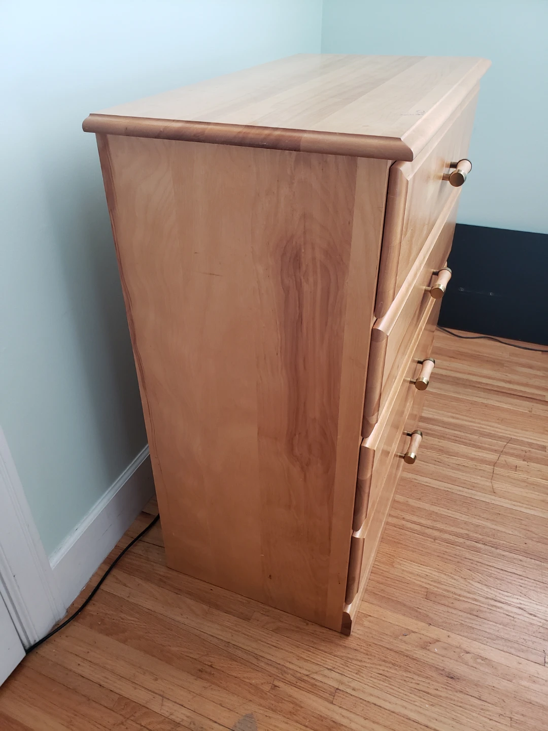 Light Wood 4-Drawer Dresser - photo 3