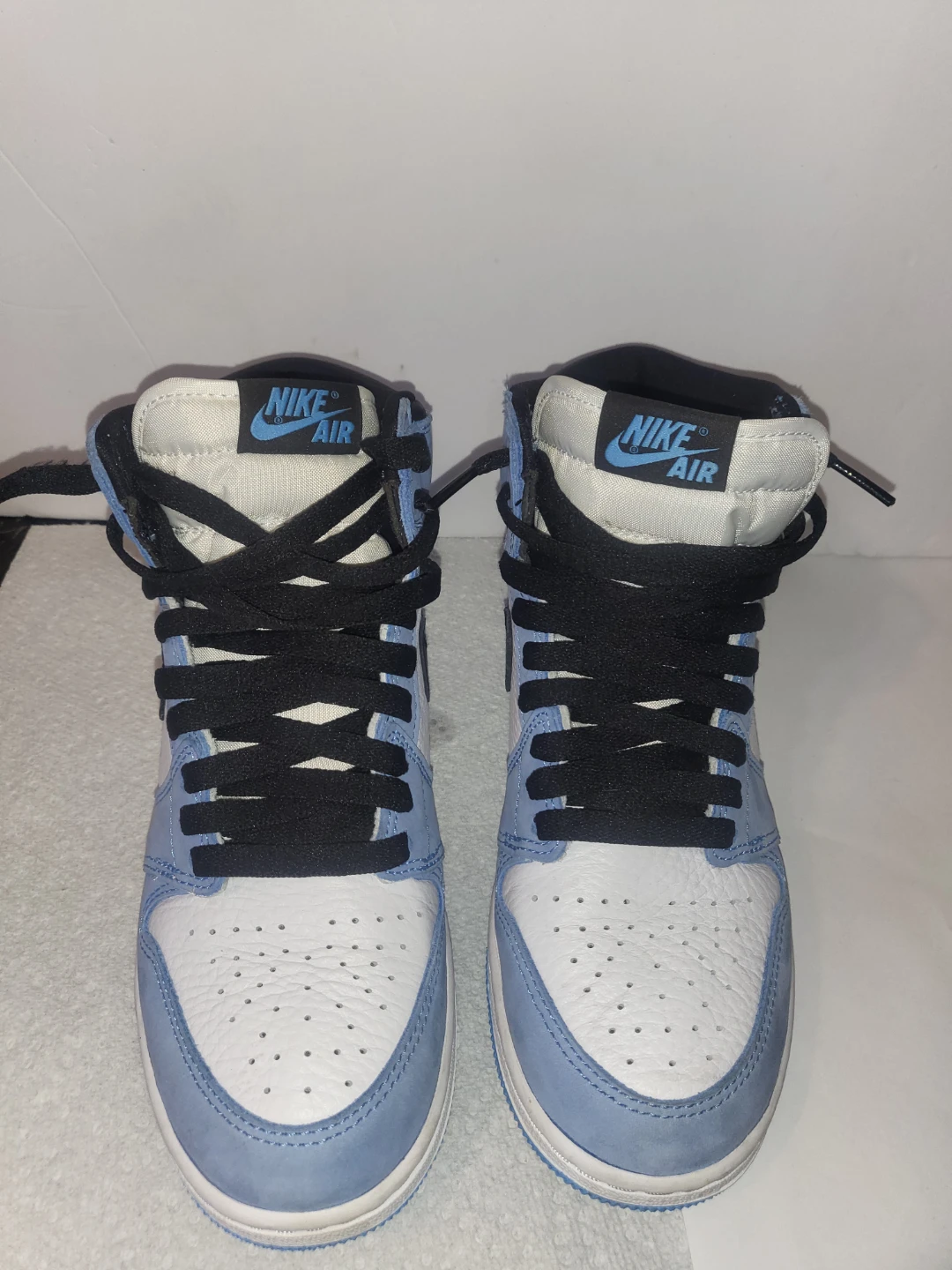 Air Jordan 1 High OG "University Blue" Sneakers - photo 5