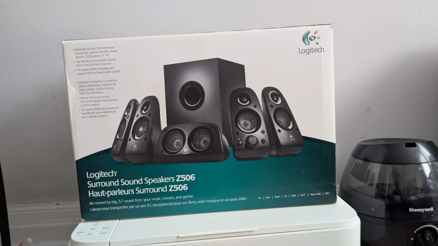Sony Bravia 32" TV  with Logitech Z506 Surround Sound Speakers - photo 3