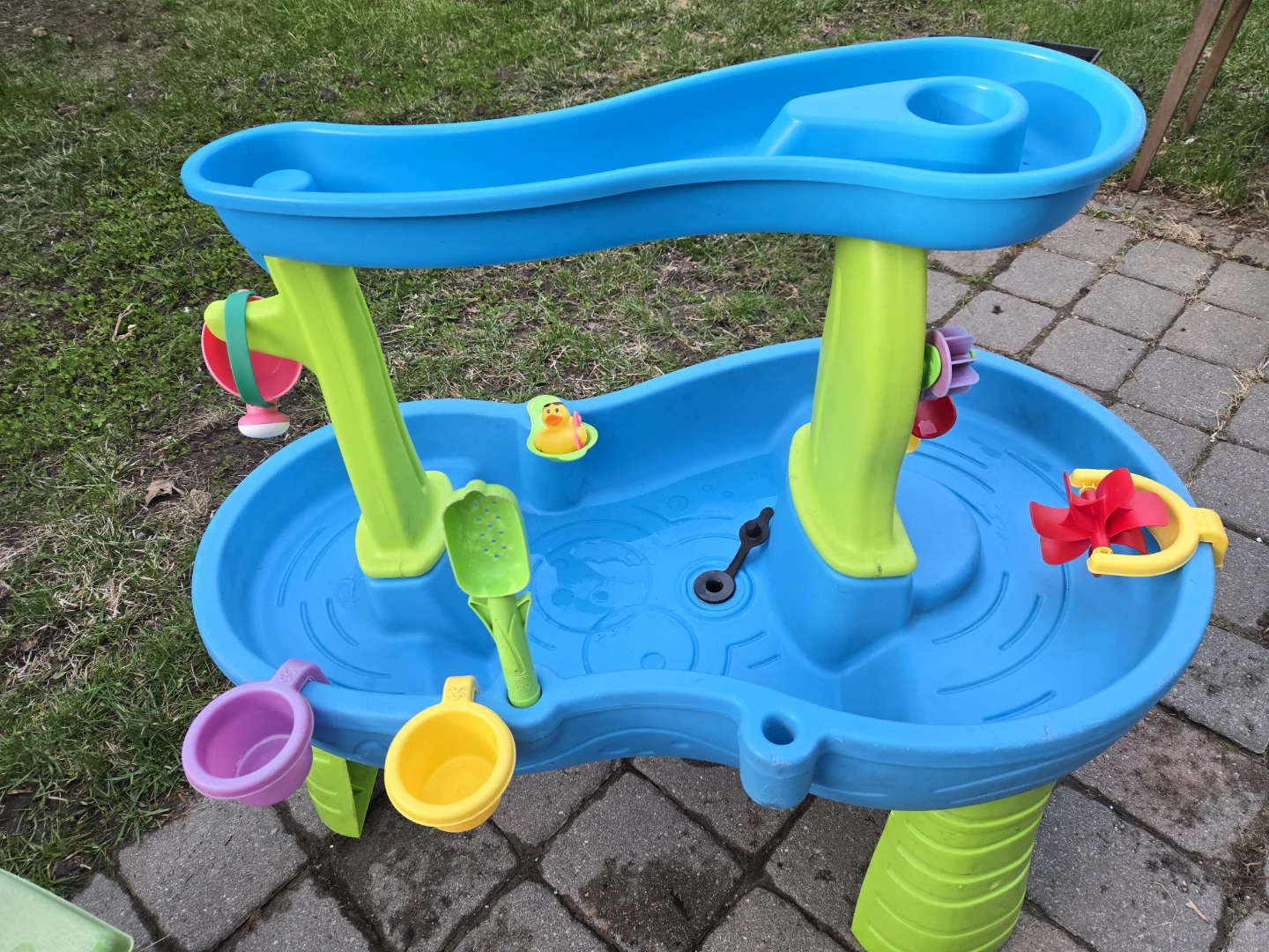 Step2 Water Table with Accessories