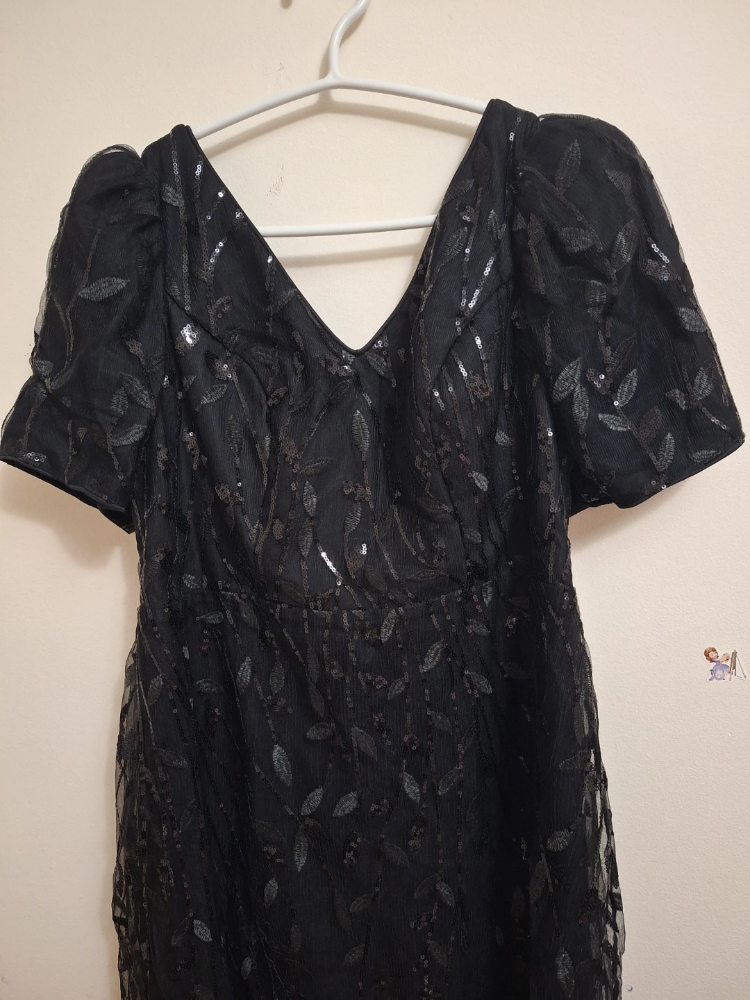 Black Sequin Leaf Pattern Dress