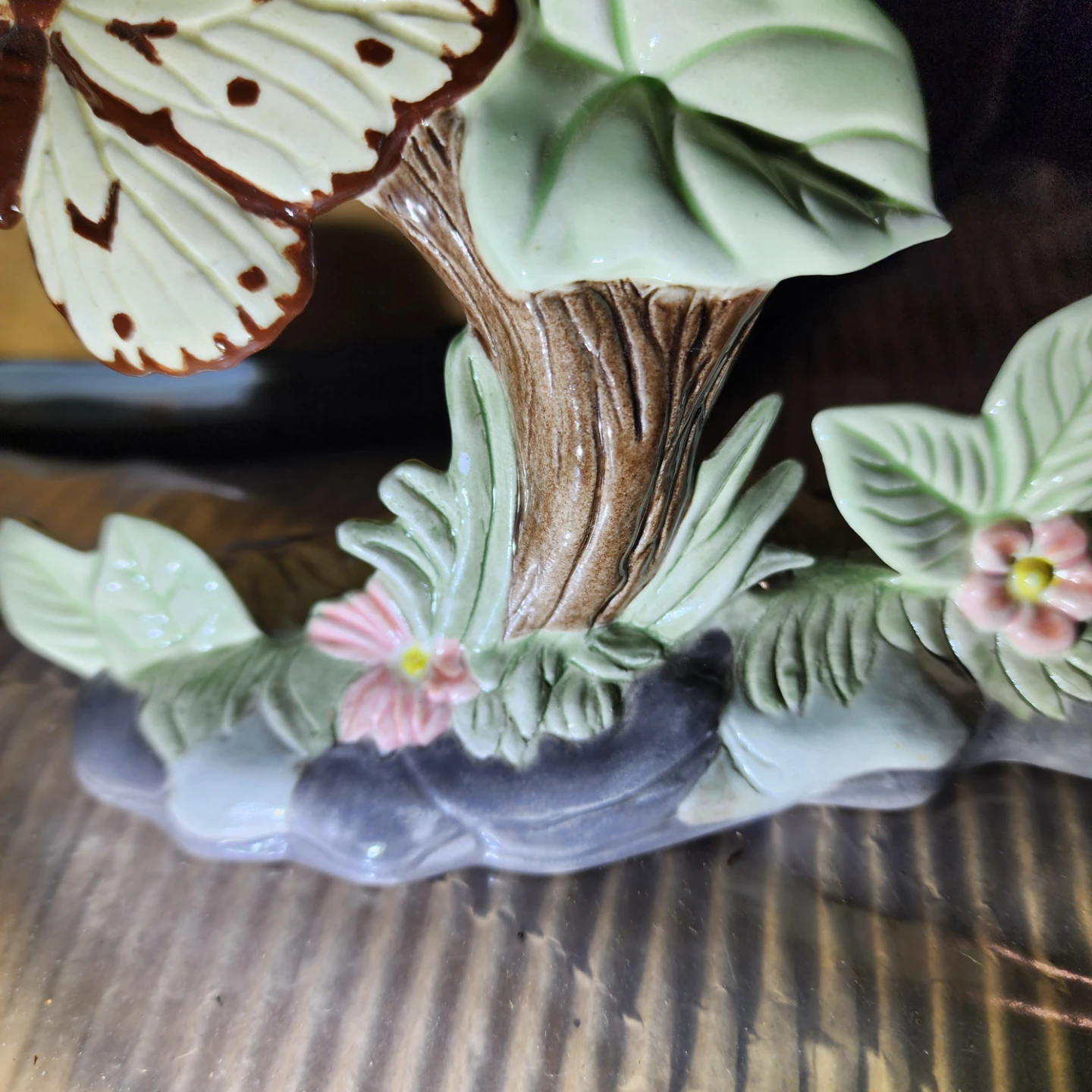 Ceramic Butterfly and Flower Figurine - photo 5