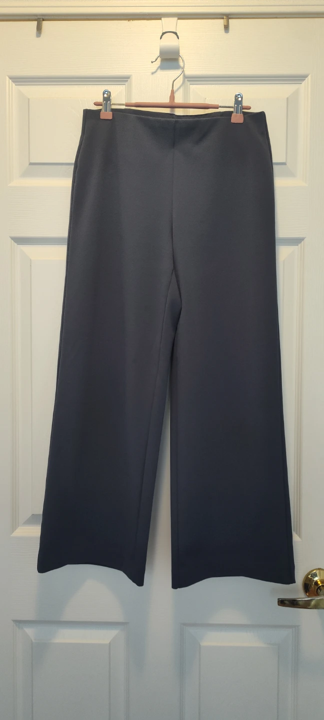 LOFT Wide Leg Cropped Pants - Navy - Size XS
