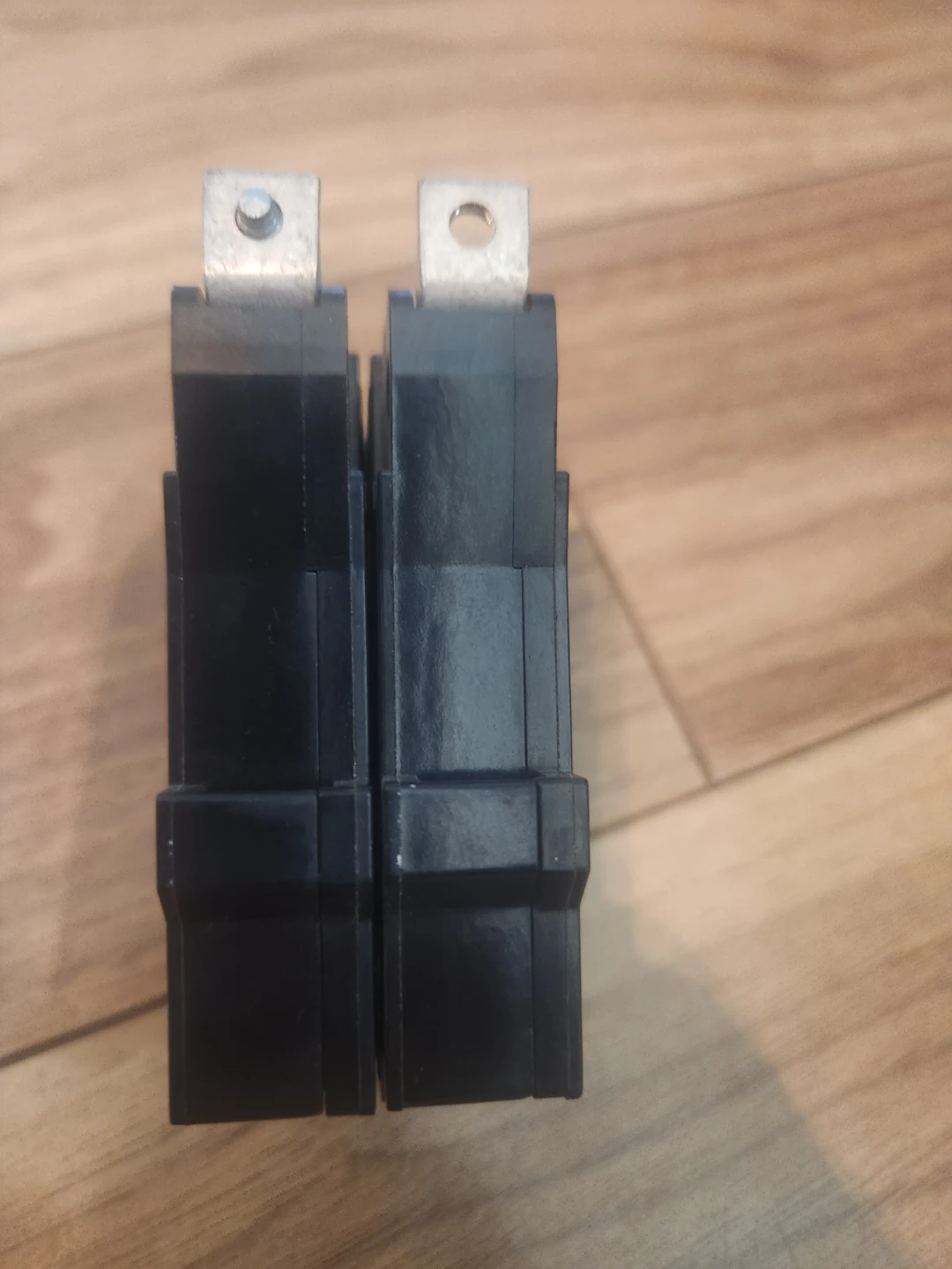 COMMANDER 30A Circuit Breaker - photo 3