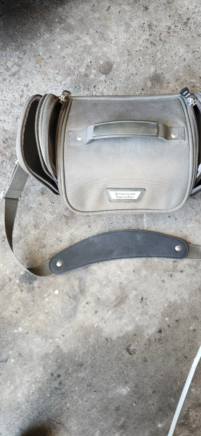 American Tourister Luggage Set - photo 3